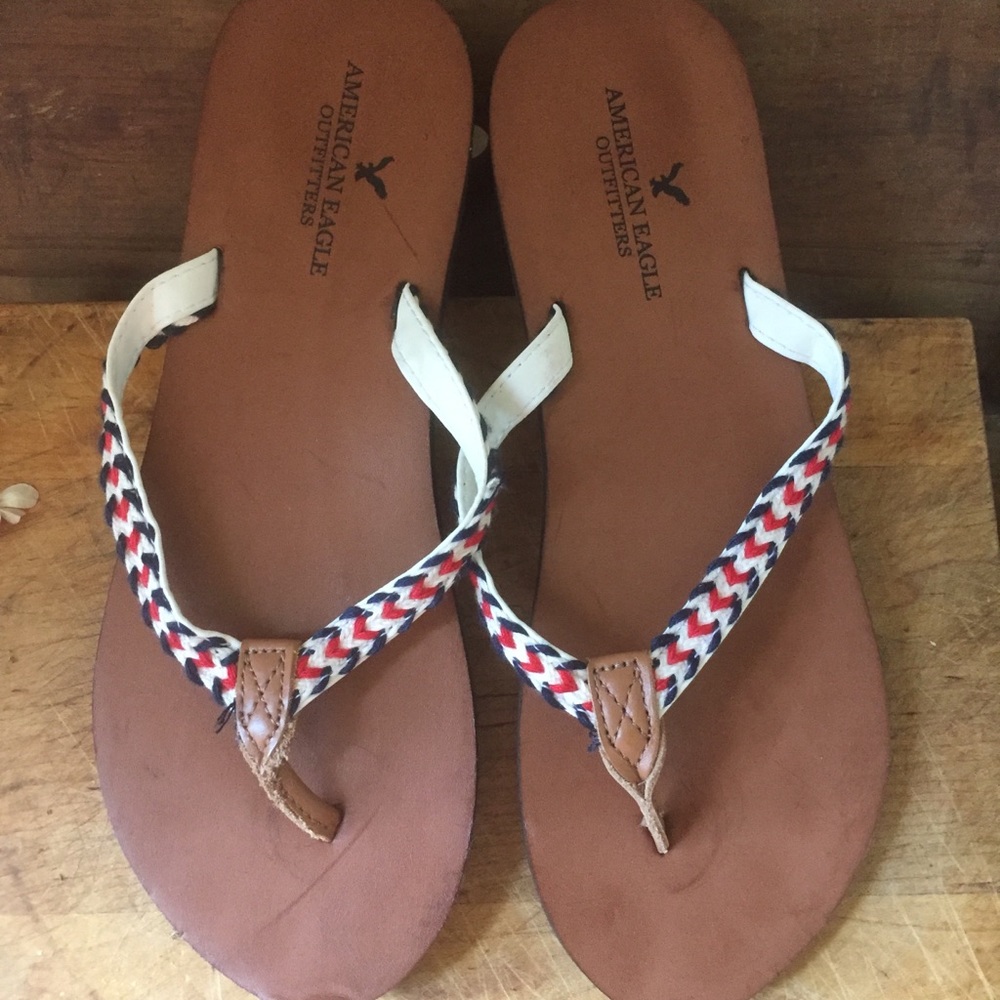 American Eagle Red White & Blue Flip Flops Size 8